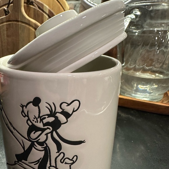 Disney Goofy Ceramic Cookie Jar - Picture 5 of 8
